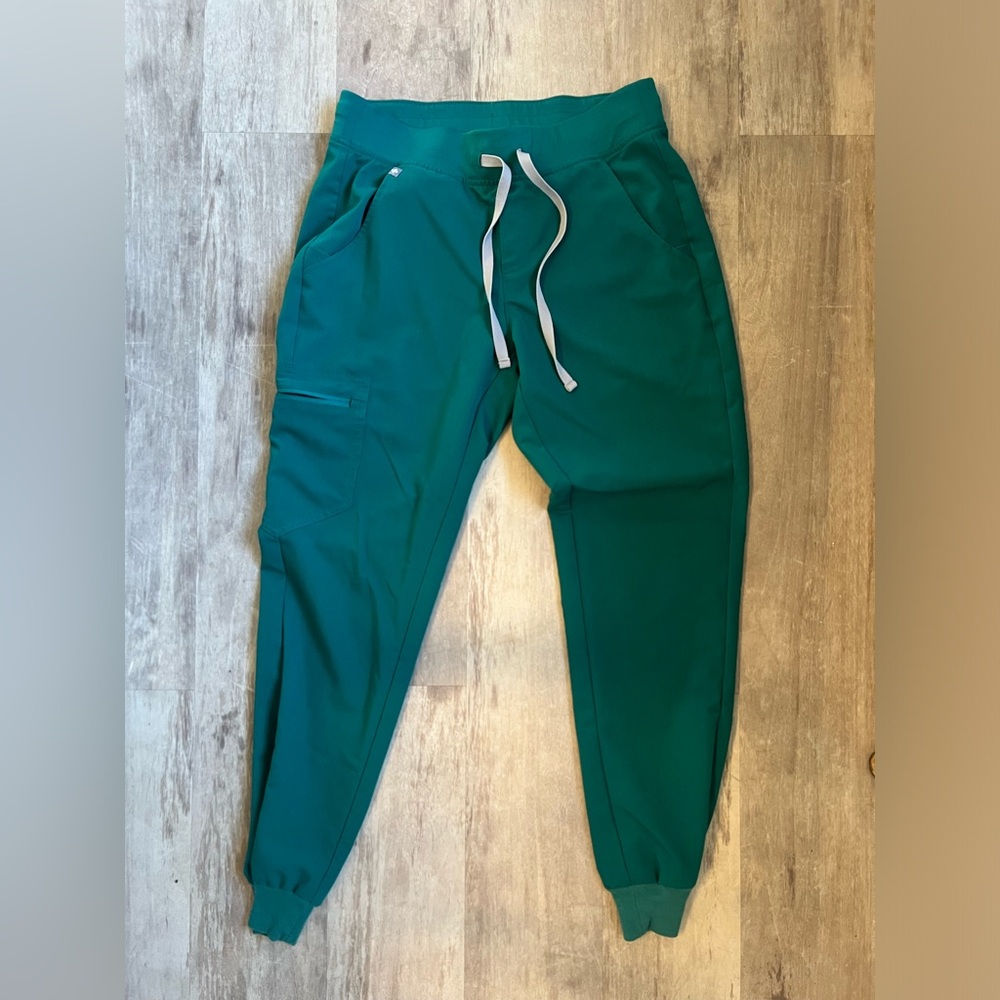 Figs hunter green scrub pants